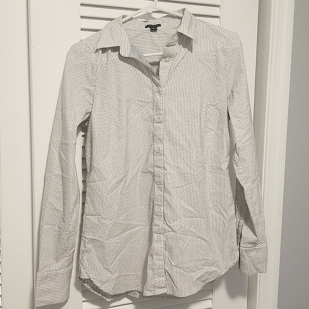Ann Taylor polka dotted button down shirt